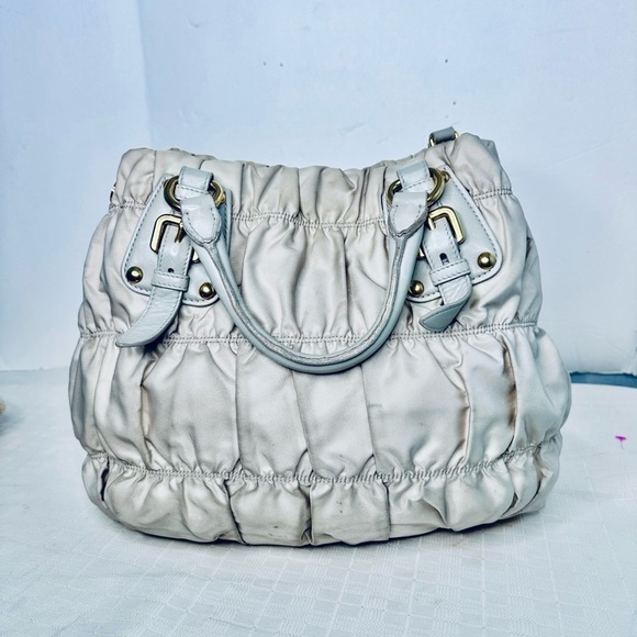 Prada Tessuto Gaufre Satchel in pale Grey/ Gold - Picture 13 of 17